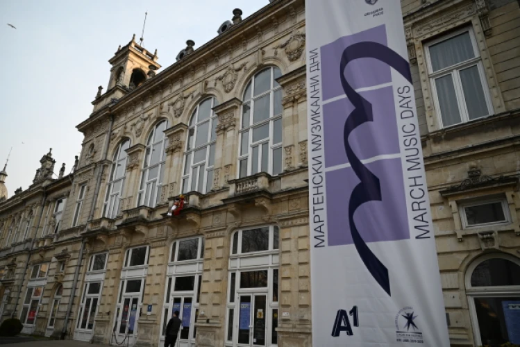 Русенската филхармония, маестро Емил Табаков и пианистът Симон Трпчески откриха "Мартенски музикални дни"